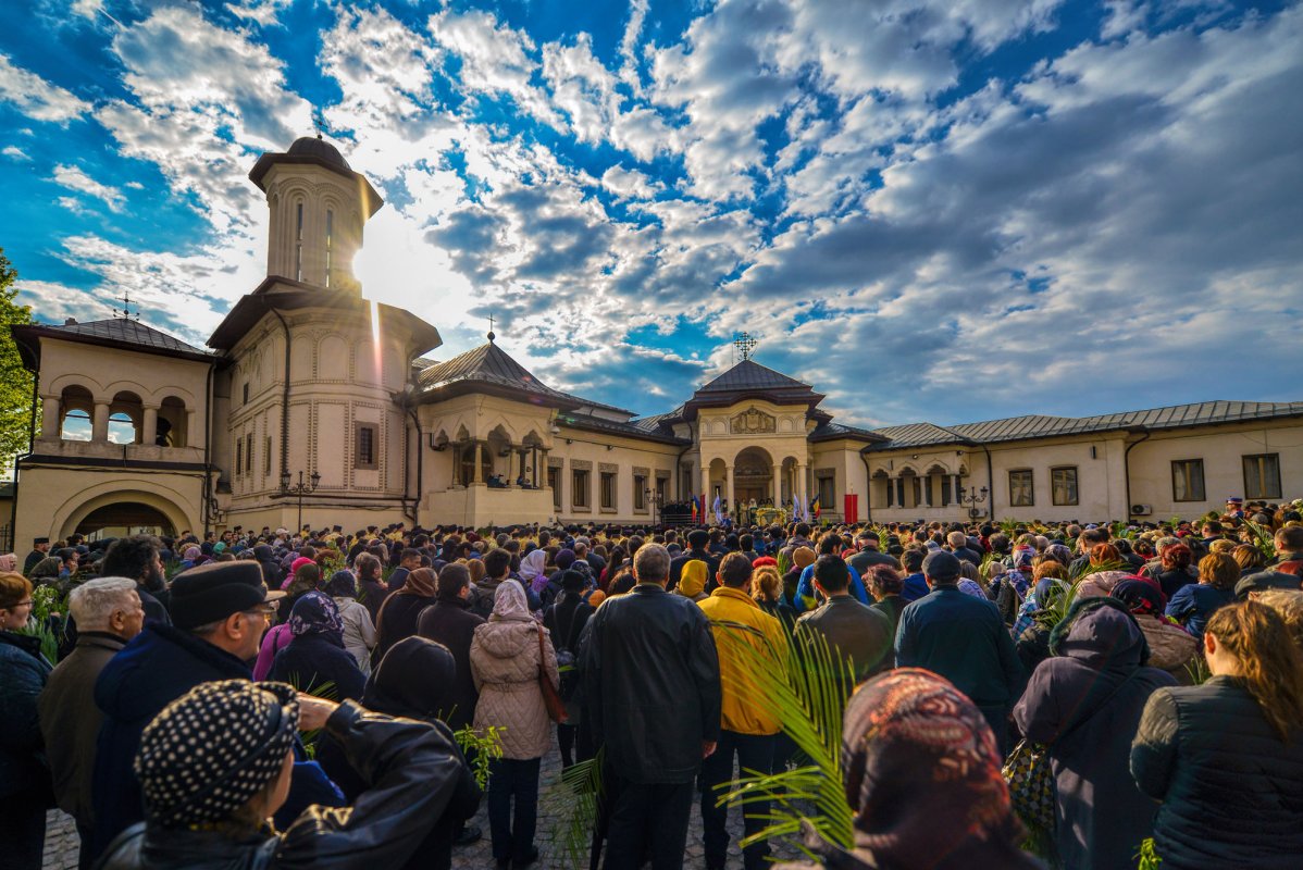 Procesiune cu ramuri de finic și salcie în Capitală 112063
