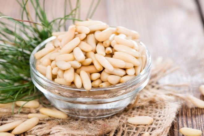 Semințele de pin 112096