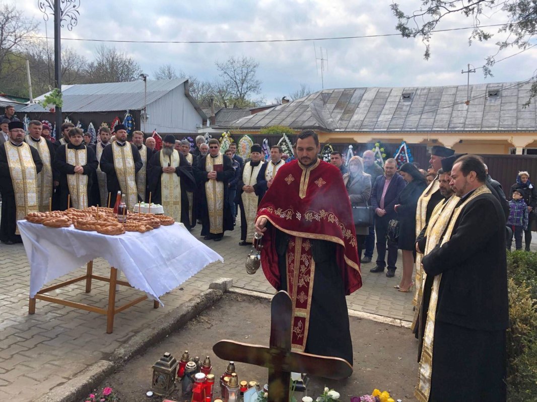 Slujbă de pomenire pentru părintele Ioan Negoiţă 112059