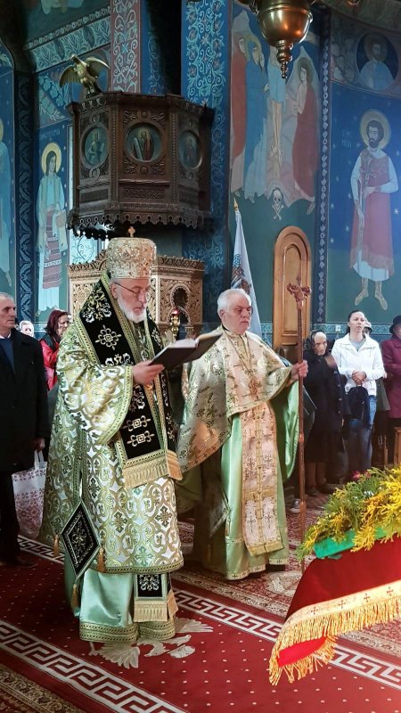 Praznicul Floriilor în Mitropolia Munteniei şi Dobrogei 111976