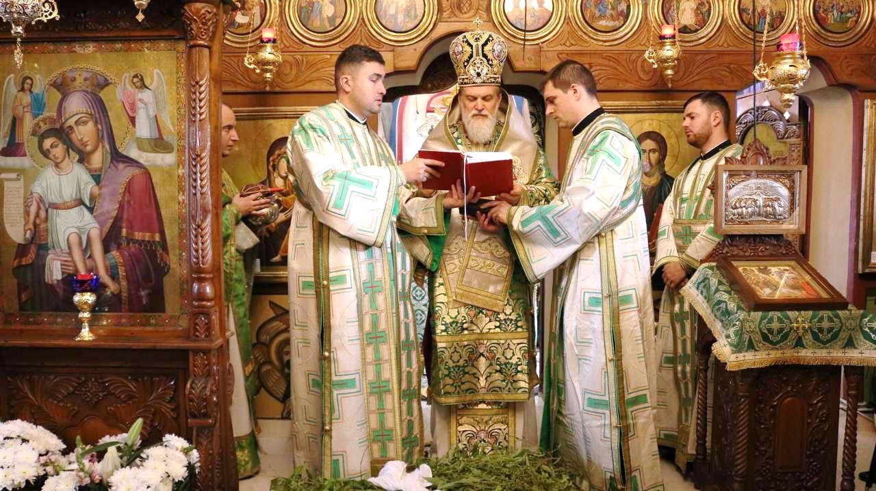 Praznicul Floriilor în Mitropolia Munteniei şi Dobrogei 111980