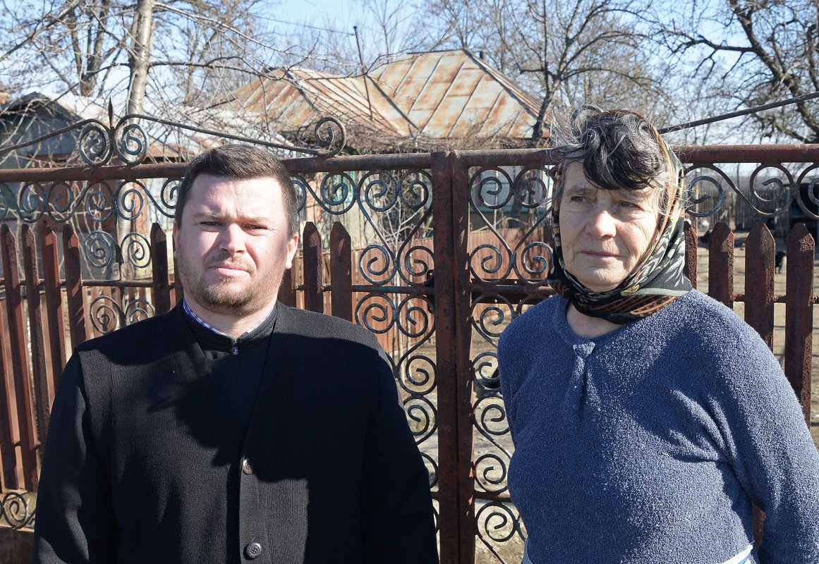 Satul în care doar preotul mai ține vie speranța 111991