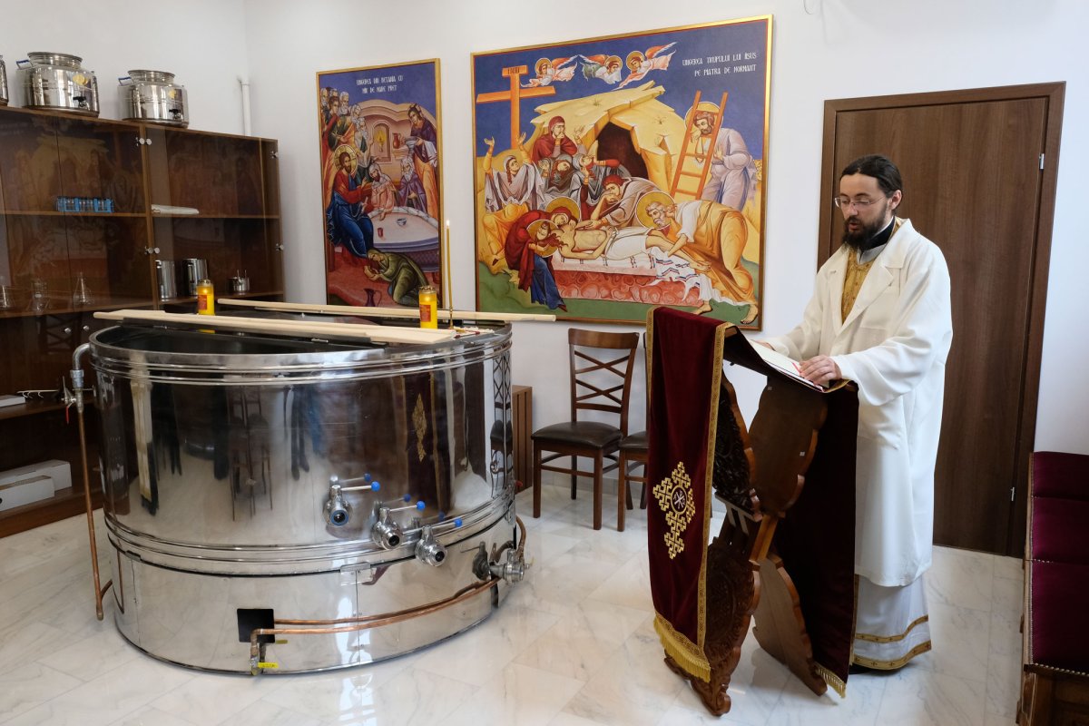 A doua zi de pregătire a Marelui Mir 111838