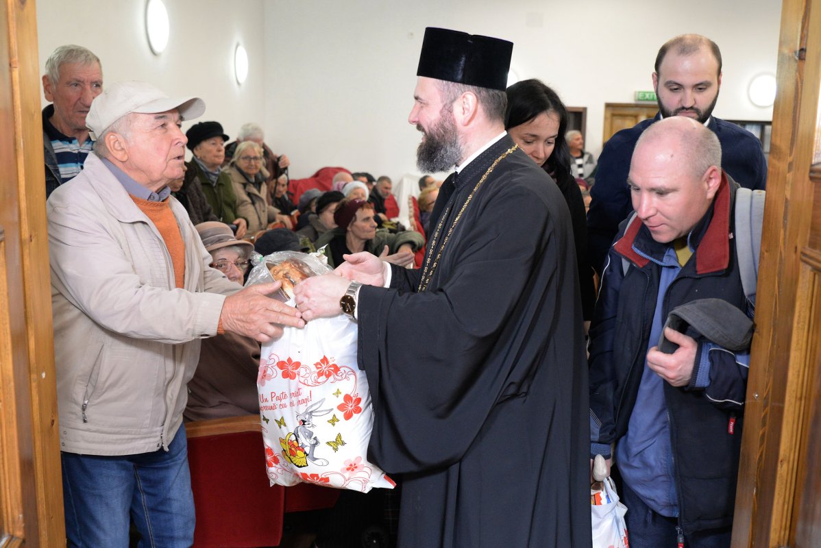 Daruri de Paști pentru 200 de familii din Capitală 111843