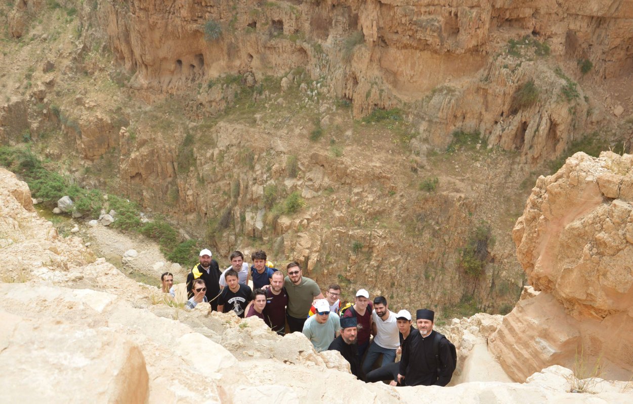 O „călătorie spre centrul pământului” 111859