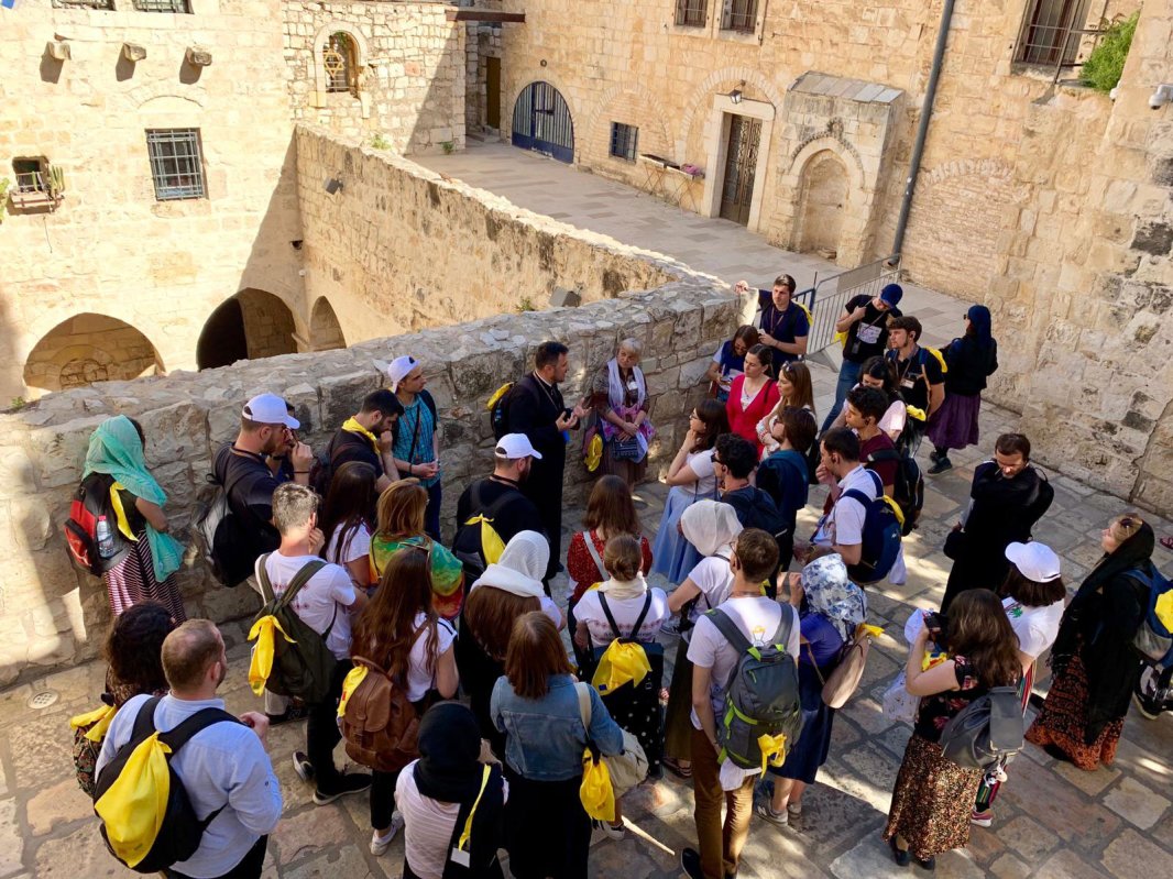 O „călătorie spre centrul pământului” 111862