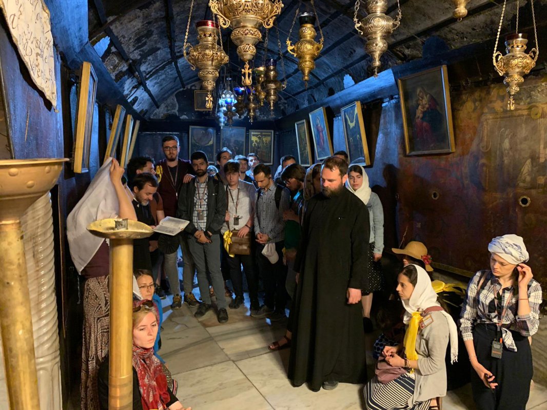 O „călătorie spre centrul pământului” 111864