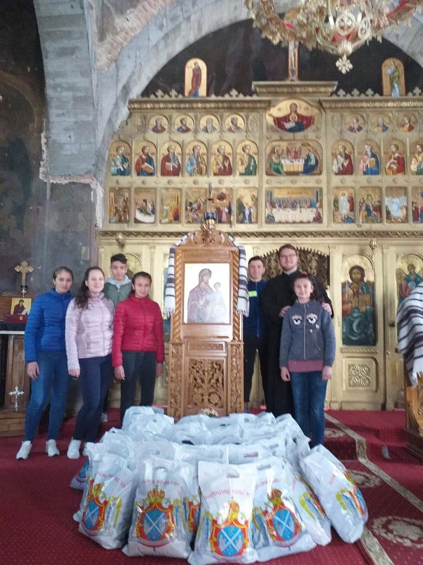 Daruri din partea Parohiei Oprișenești 111757