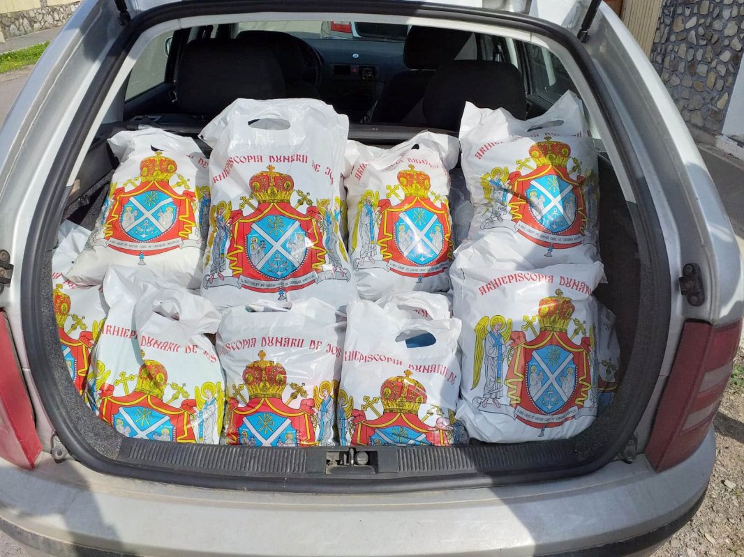 Daruri din partea Parohiei Oprișenești 111758