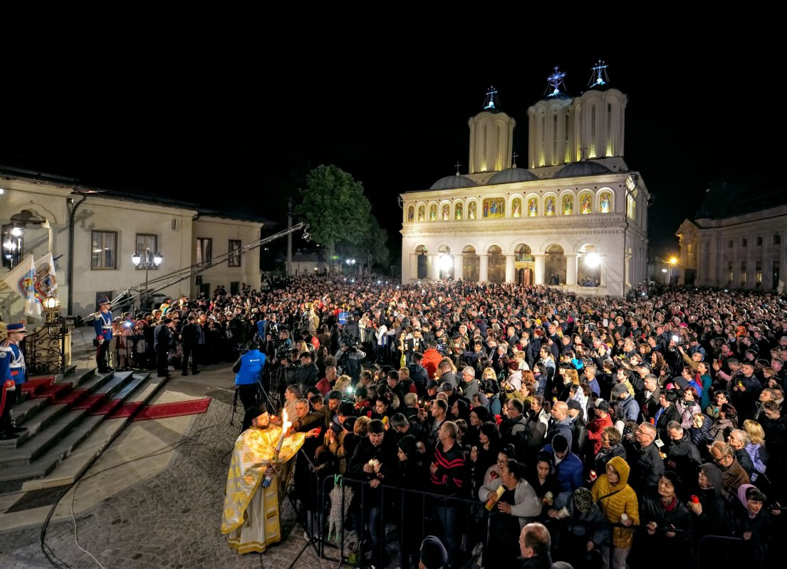 Sărbătoarea Luminii la Catedrala Patriarhală 111633