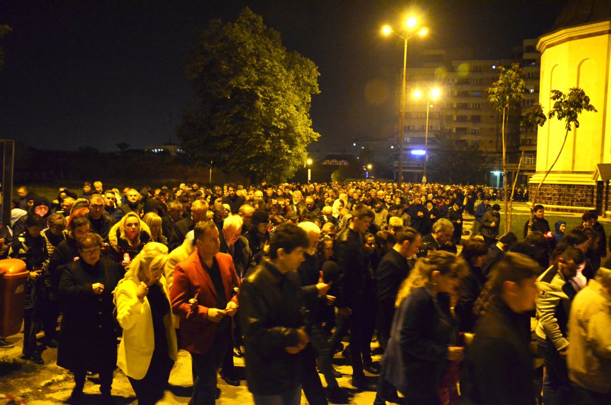 Slujiri arhierești la praznicul Învierii Domnului Iisus Hristos 111656