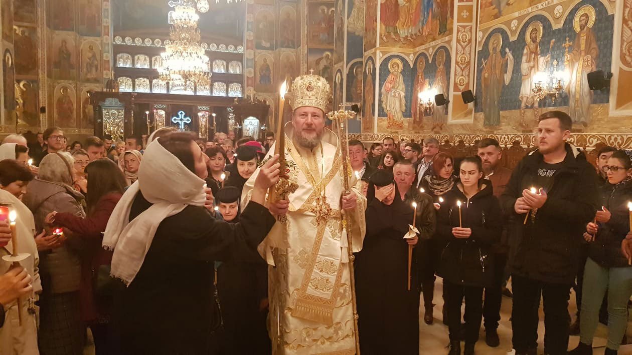 Slujiri arhierești la praznicul Învierii Domnului Iisus Hristos 111657