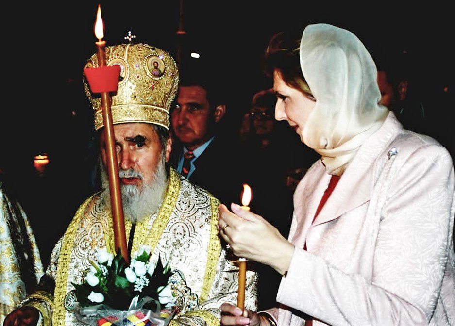 Slujiri arhierești la praznicul Învierii Domnului Iisus Hristos 111660