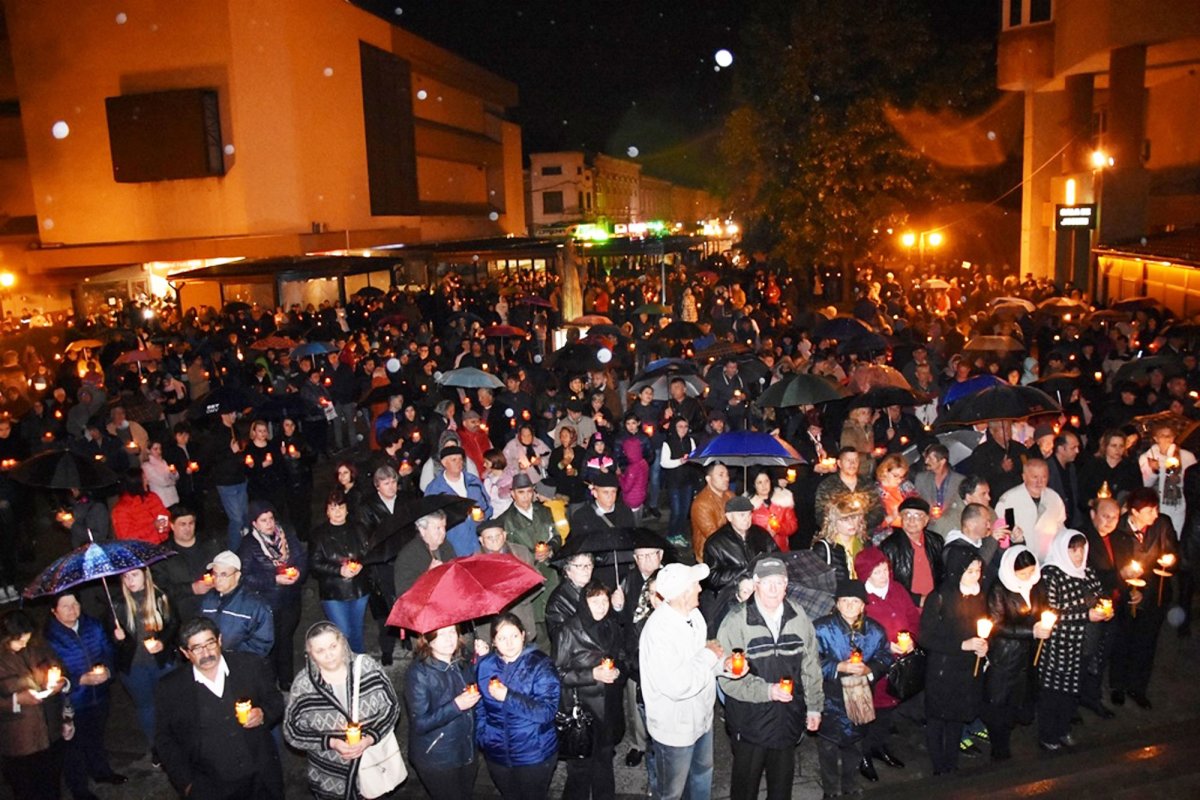 Slujiri arhierești la praznicul Învierii Domnului Iisus Hristos 111665