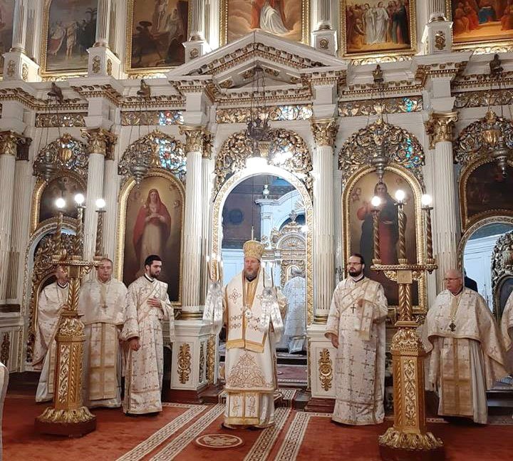 Slujiri arhierești la Sfintele Paști 111596