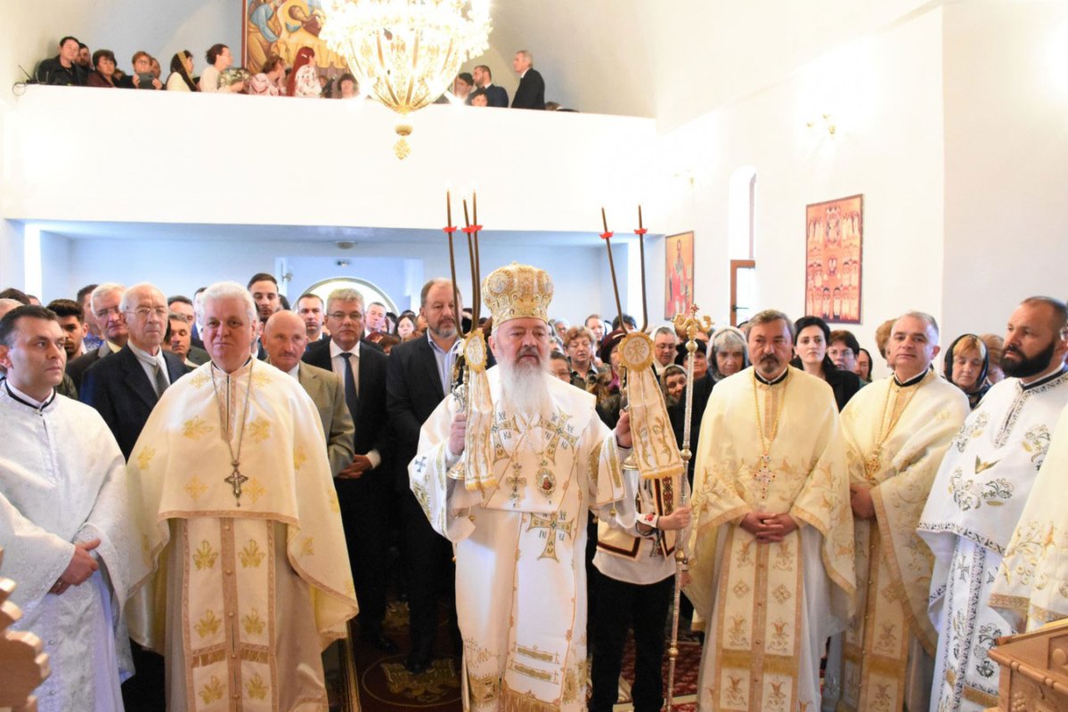 Slujiri arhierești la Sfintele Paști 111597