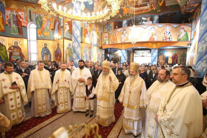 Slujiri arhierești la Sfintele Paști 111598