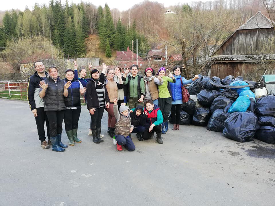 Acțiune de ecologizare la Răchițele, Cluj 111545