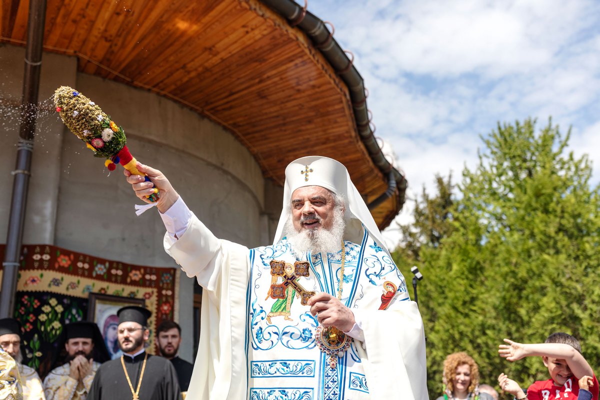 „Maica Domnului, izvor de tămăduire pentru noi” 111498