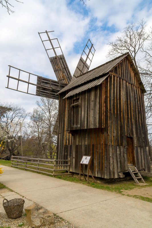 O agora de rememorare a ființei naționale 111520