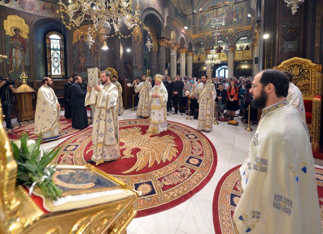 Procesiune și sfințirea apei la Catedrala Patriarhală 111513
