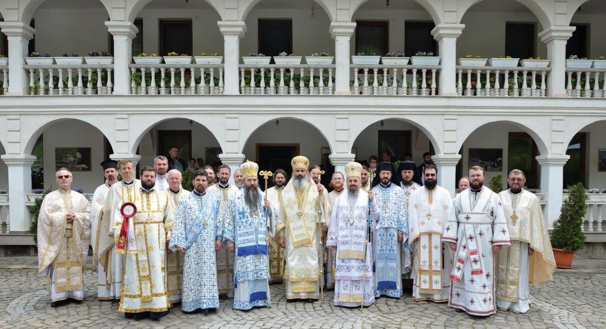 Slujiri arhierești la praznicul Izvorului Tămăduirii 111461