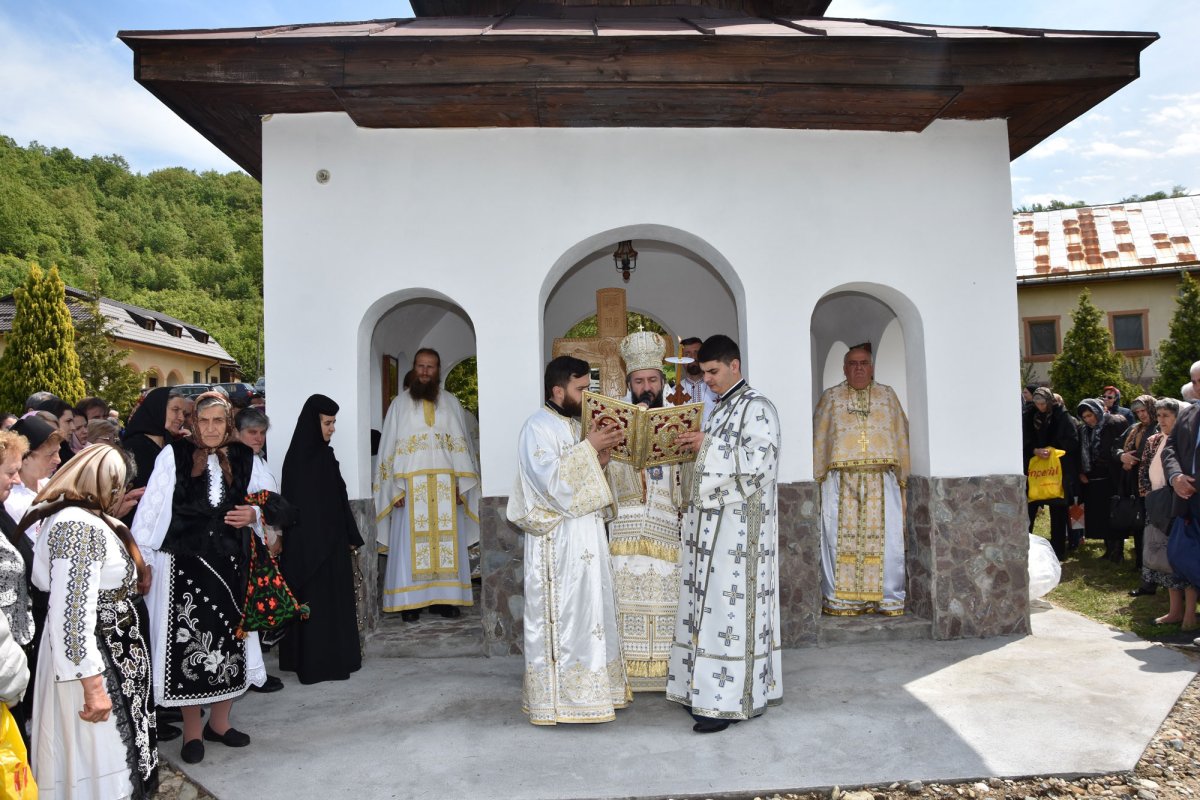 Slujiri arhierești la praznicul Izvorului Tămăduirii 111462