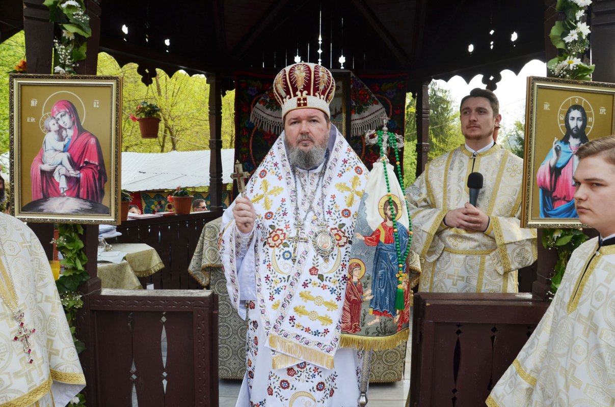 Slujiri arhierești la praznicul Izvorului Tămăduirii 111464