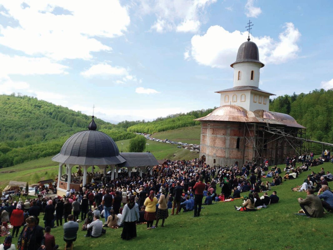 Slujiri arhierești la praznicul Izvorului Tămăduirii 111466