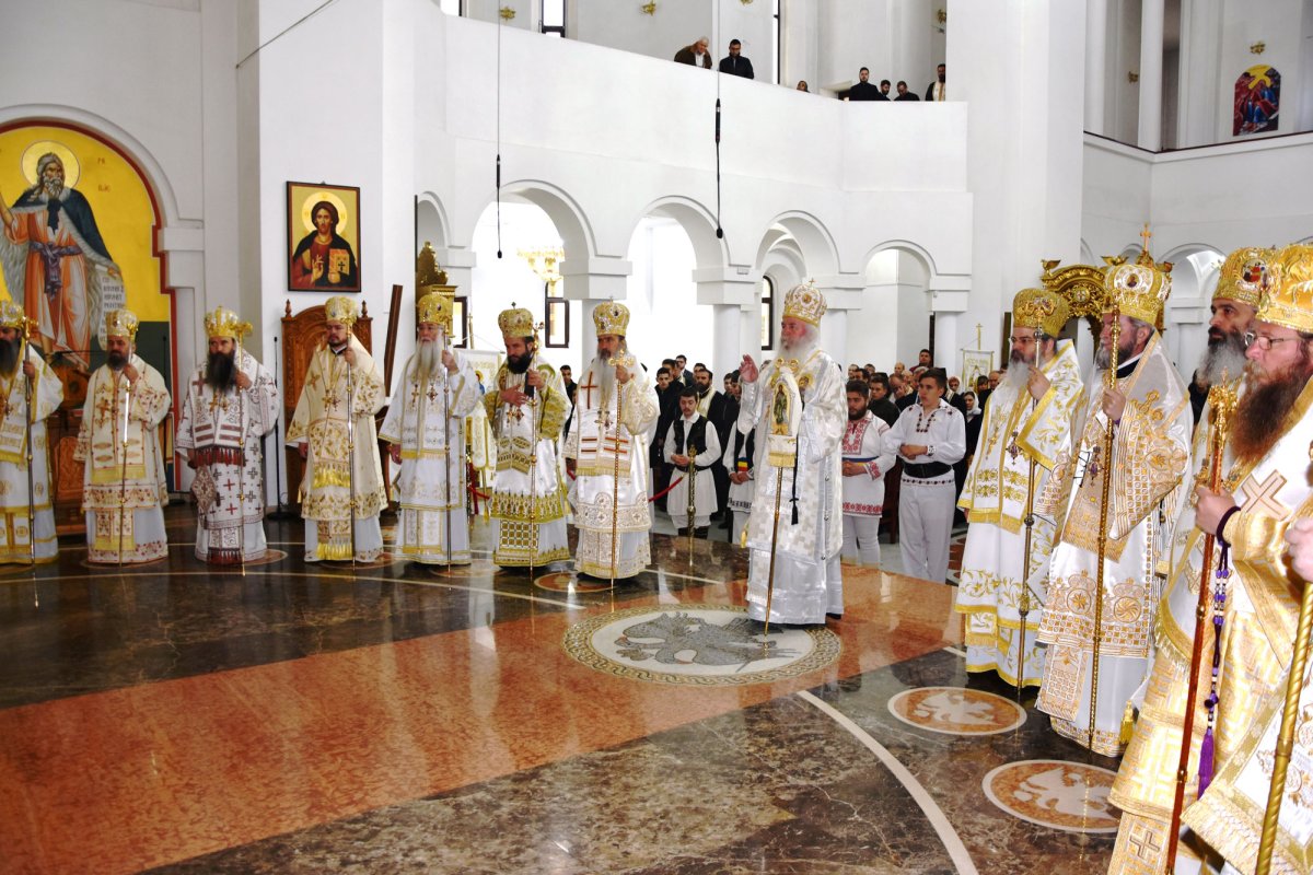 Catedrala Episcopală din Caransebeș, la ceas de sărbătoare 111346