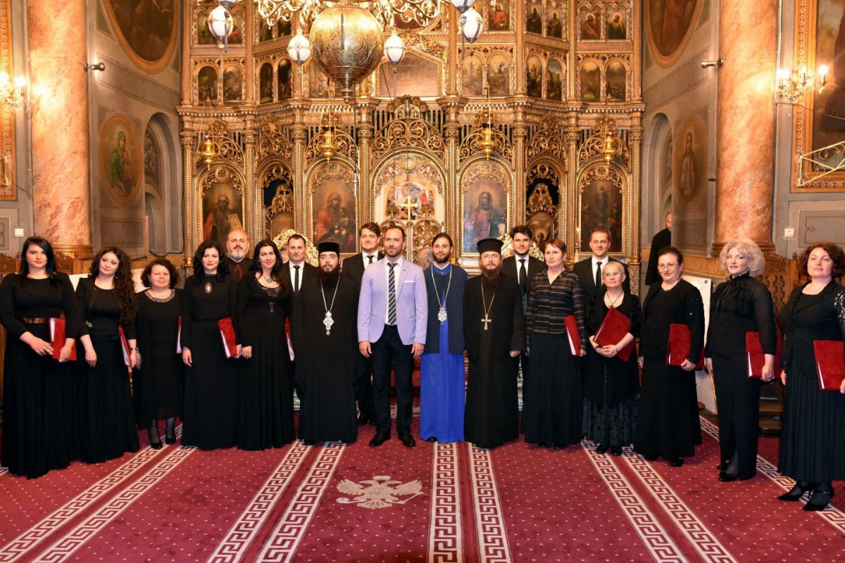 Concert pascal în Catedrala Arhiepiscopală din Râmnic 115560