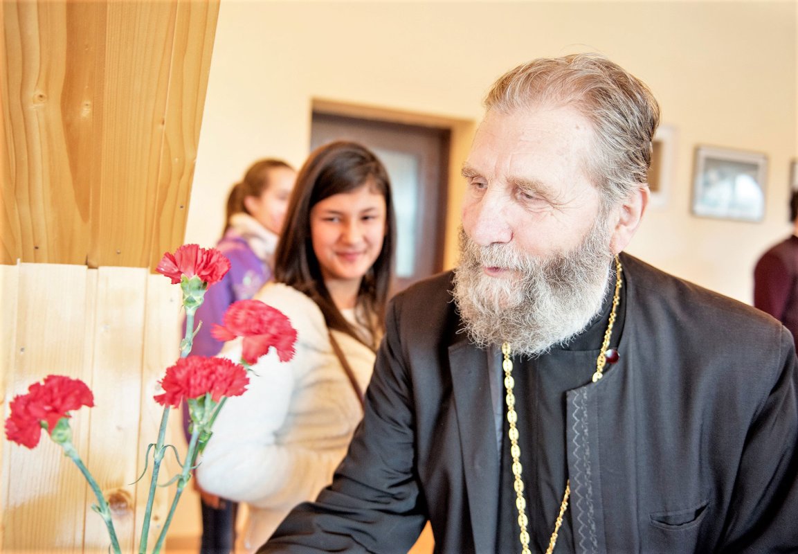 Volum omagial apărut la Sibiu dedicat preotului Simion Săsăujan 115580