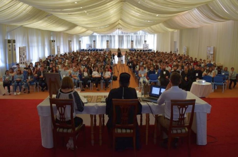 A III-a ediţie a Întâlnirilor anuale ale tinerilor din protopopiatele Arhiepiscopiei Iaşilor 115594
