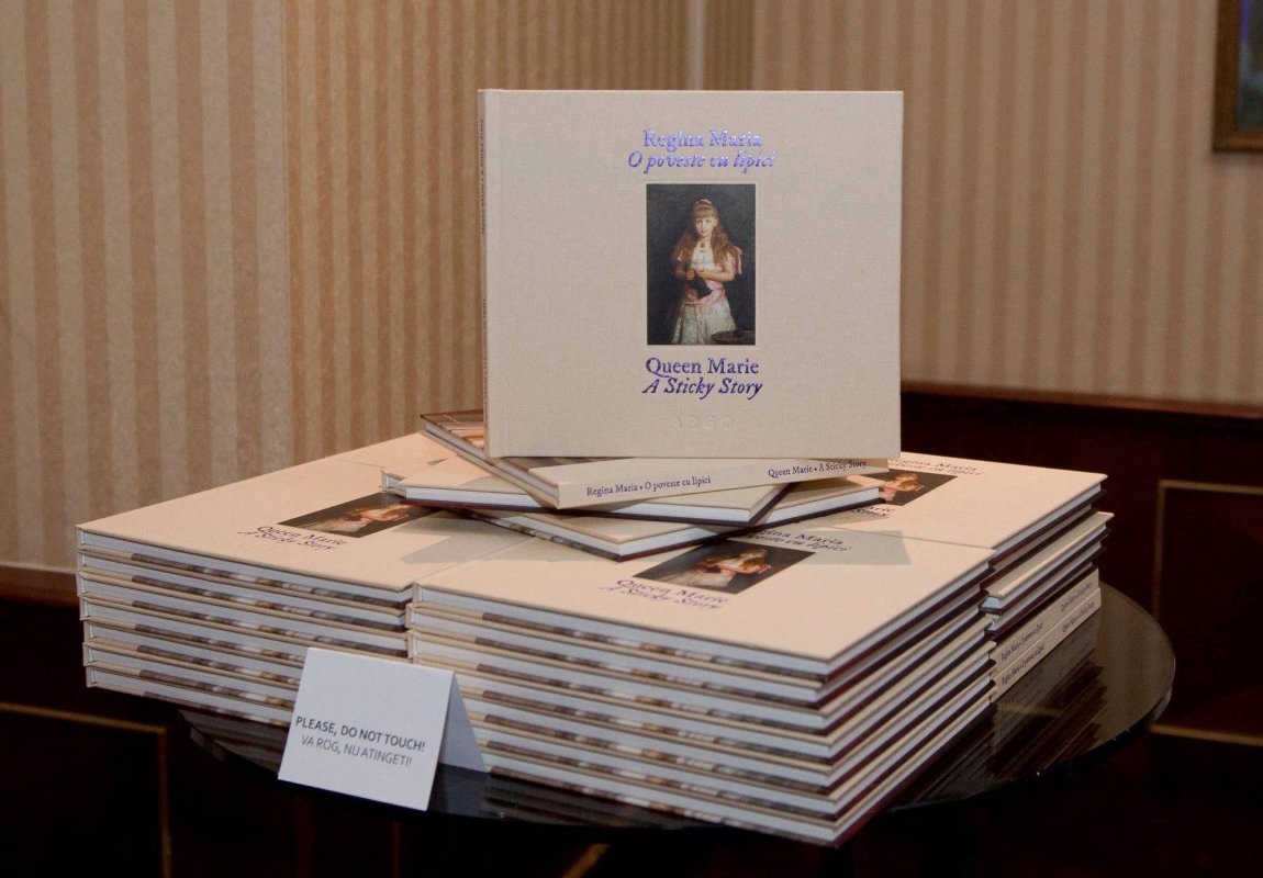 Album inedit al reginei Maria 115813