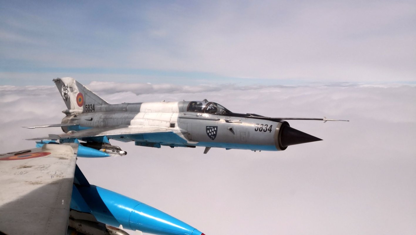 De strajă la porțile cerului românesc 115646