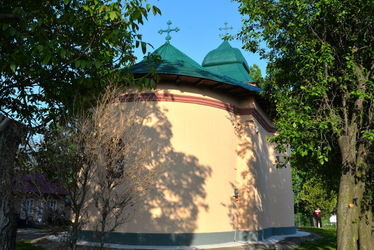 Resfinţire de biserică în Parohia Luceni 115953