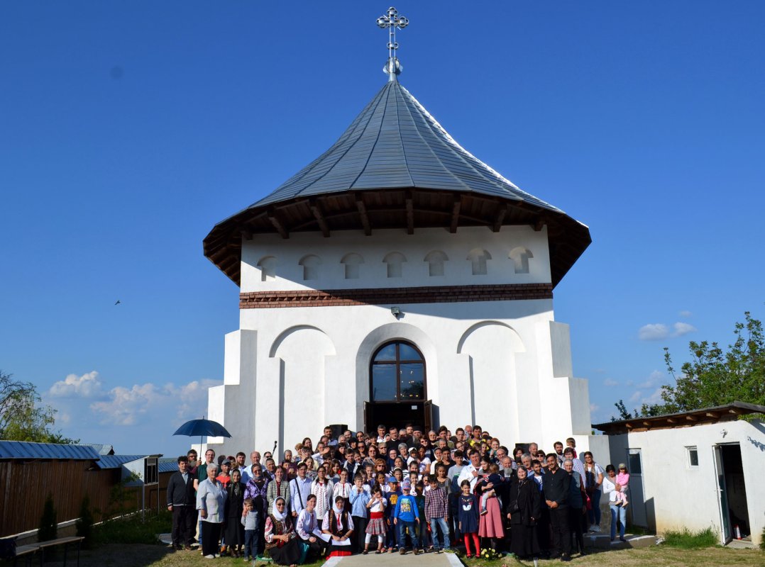 Mănăstirea Copou a îmbrăcat straie de sărbătoare 116062