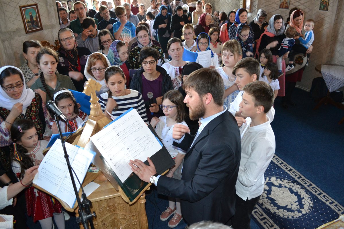 Slujbă misionară în Parohia Unguroaia, Protopopiatul Botoşani 116059