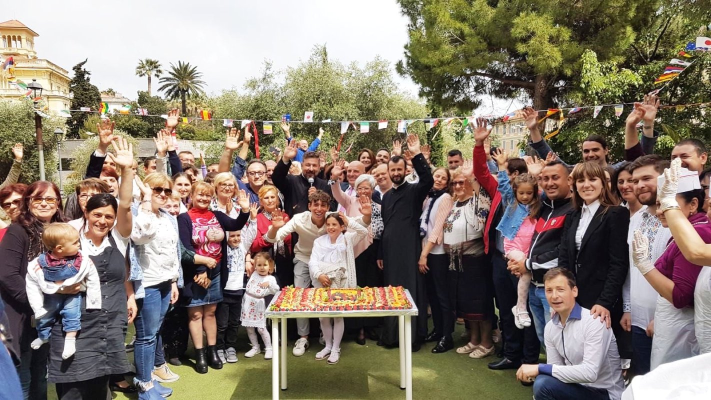 Hramul parohiei româneşti din Sanremo 116119