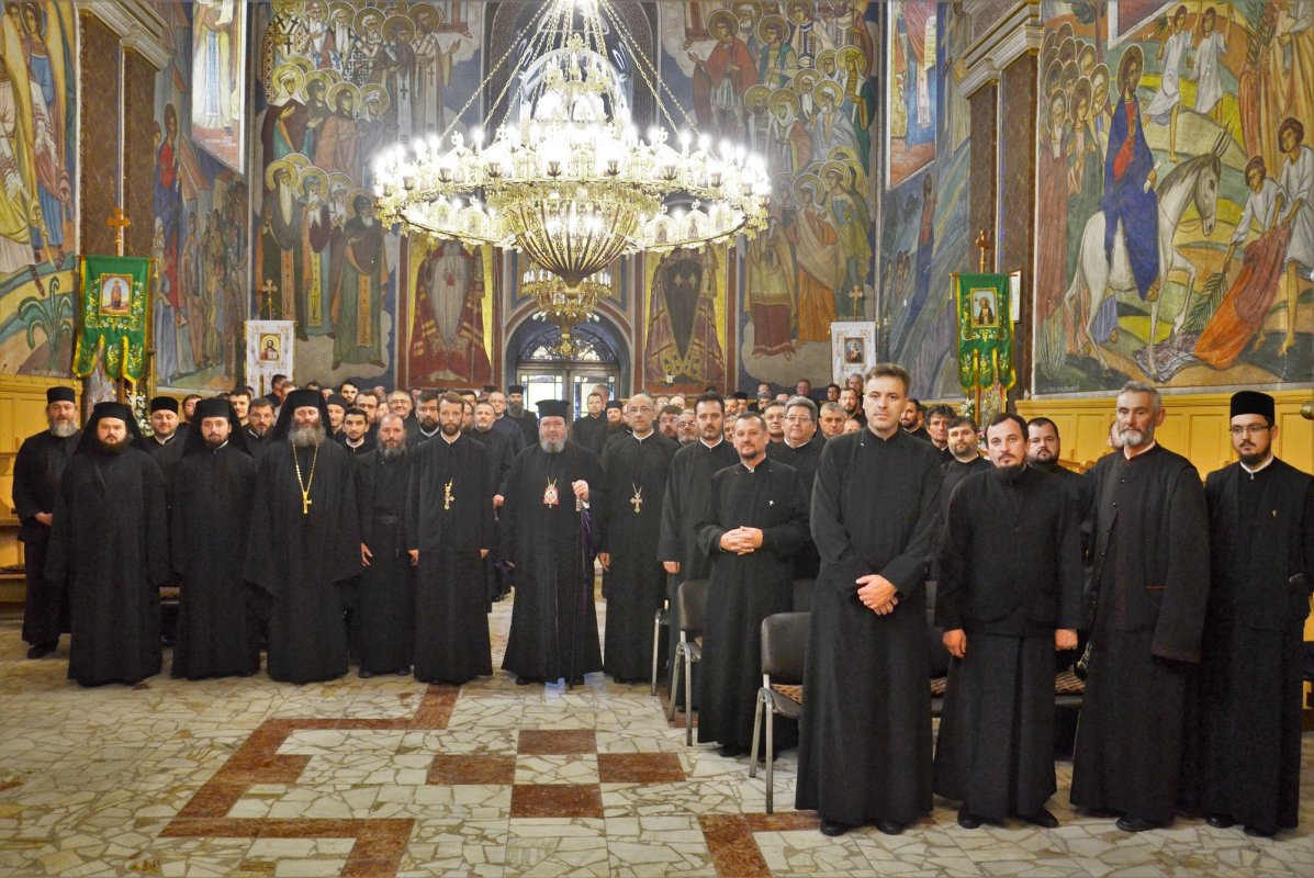 Satul românesc omagiat în protopopiatele Oradea și Beiuș 116184