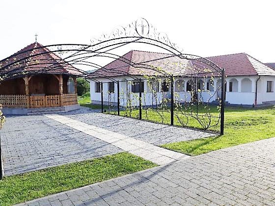 Sceneta Mironosițelor, interpretată de elevii din Cristian, județul Sibiu 116180