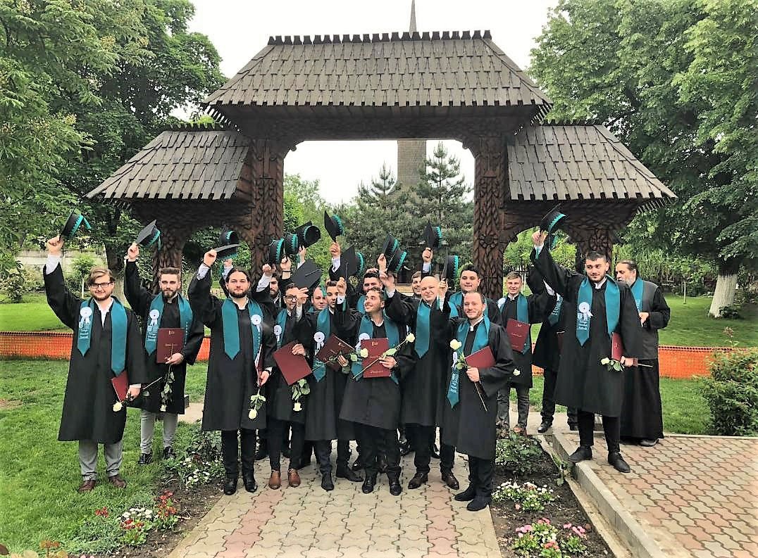 Festivitate de absolvire la Facultatea de Teologie Ortodoxă din Arad 116408