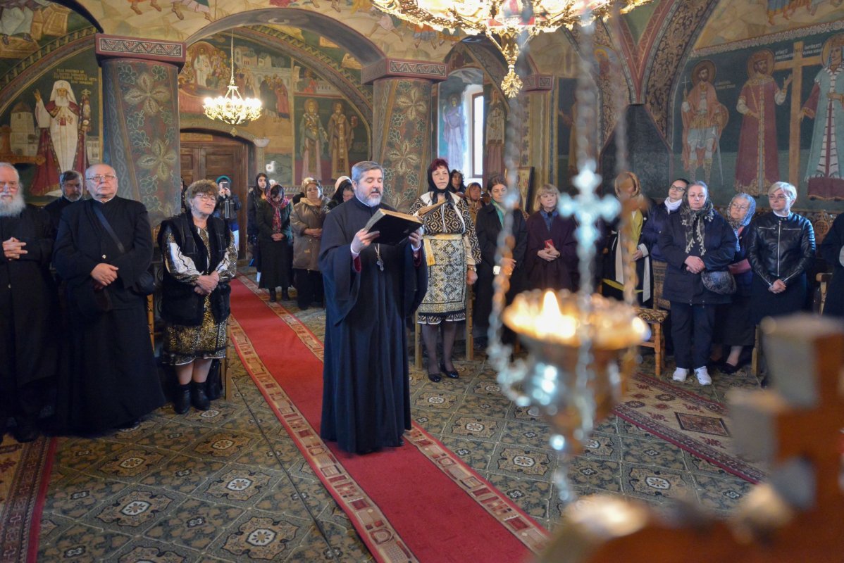 Patriarhul Iustin Moisescu, comemorat în satul natal 116361