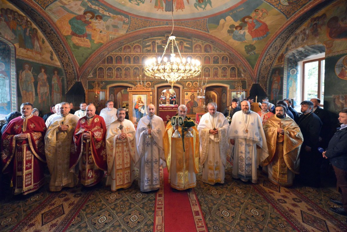 Patriarhul Iustin Moisescu, comemorat în satul natal 116363