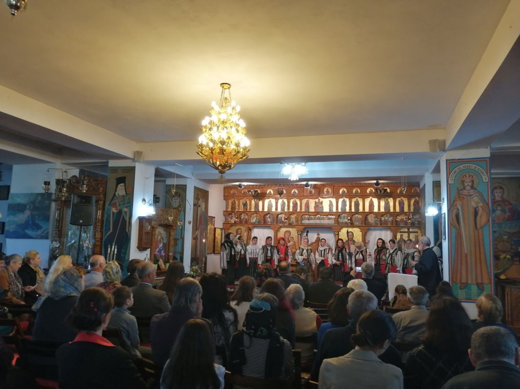 Au debutat zilele Parohiei Gara Veche din Piatra Neamţ 116585