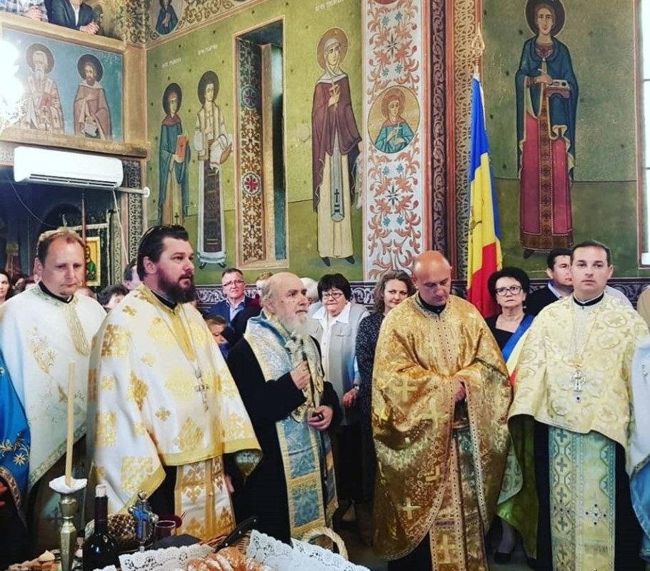 Slujiri arhierești în Duminica a 4-a după Sfintele Paști 116551