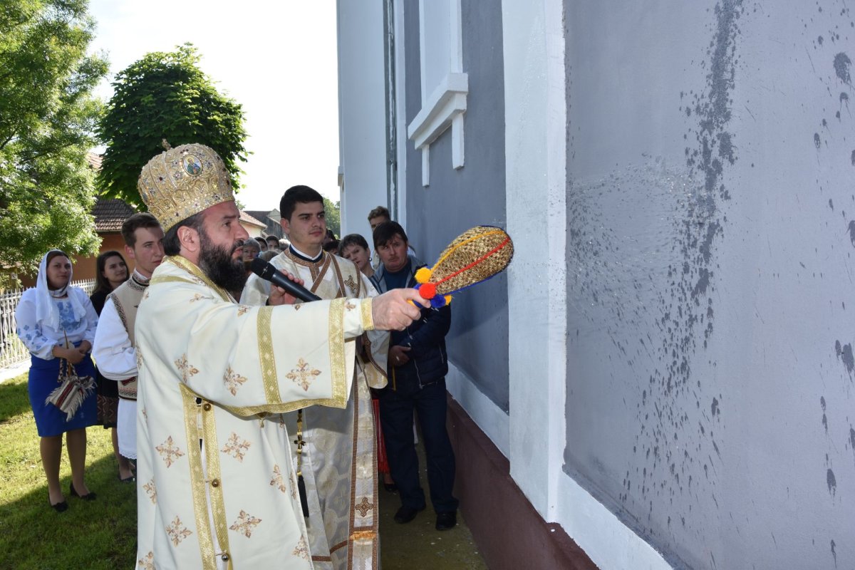 Slujiri arhierești în Duminica a 4-a după Sfintele Paști 116553