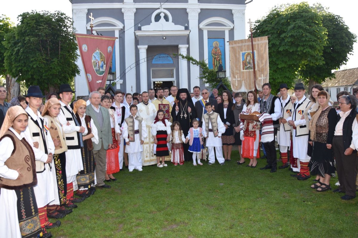 Slujiri arhierești în Duminica a 4-a după Sfintele Paști 116554