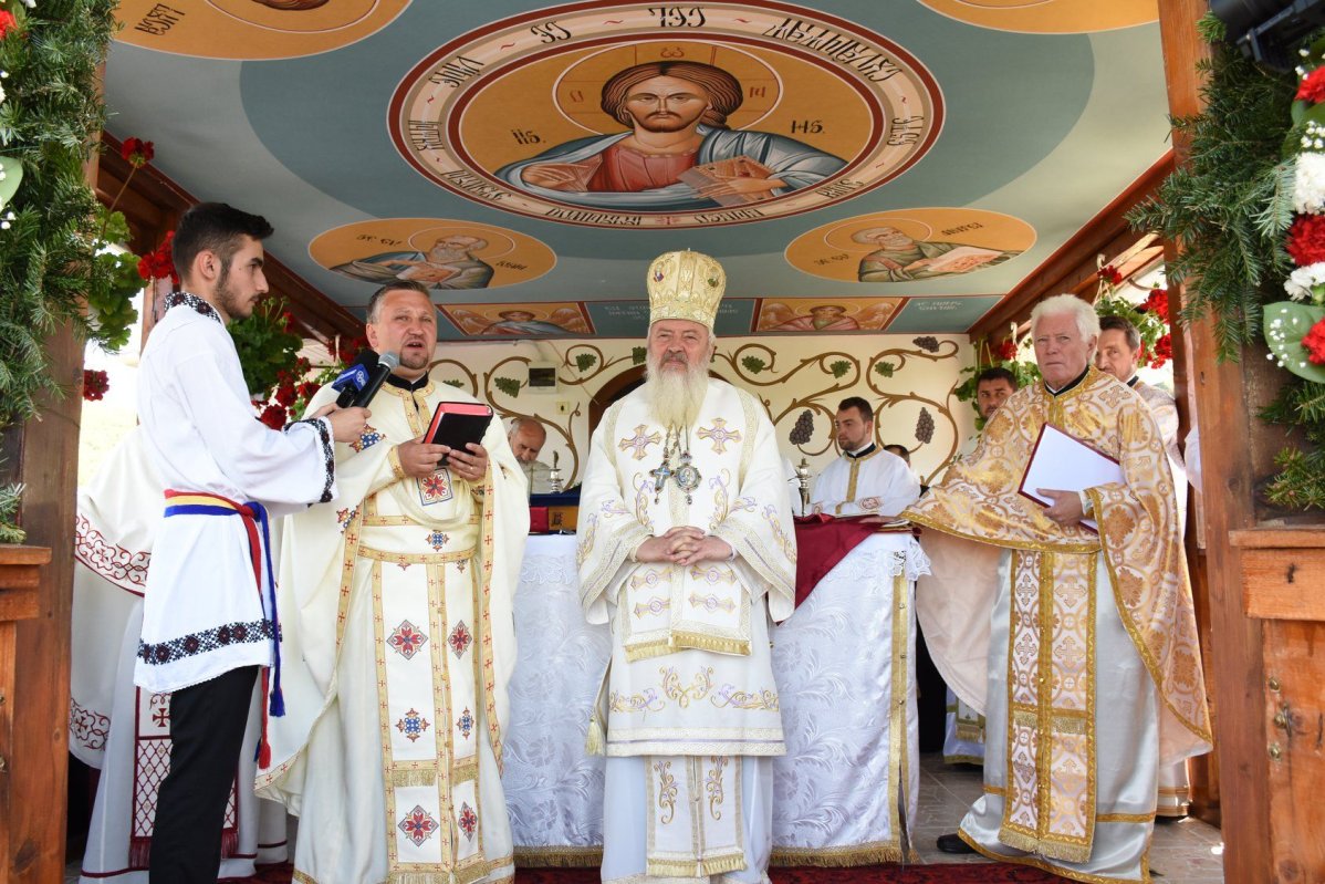 Slujiri arhierești în Duminica a 4-a după Sfintele Paști 116566