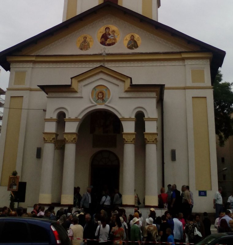 Sfinţii Împăraţi, cinstiţi la Târgu Jiu 116665